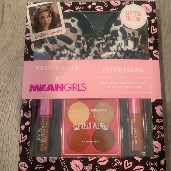 Mean Girls "Pur-fetch Cat" 4PC Set, Mean Girls Gretchen Wieners Make Up Set - Picture 9 of 11